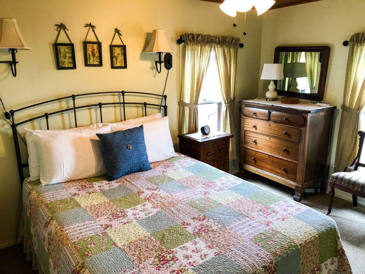 Chimney Corners Resort فرانكفورت المظهر الخارجي الصورة